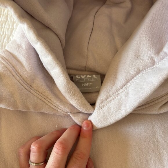 TNA Cozy Fleece Hoodie & Shorts Set - Grey Lilac (XS Hoodie, M Shorts) - Picture 5 of 9